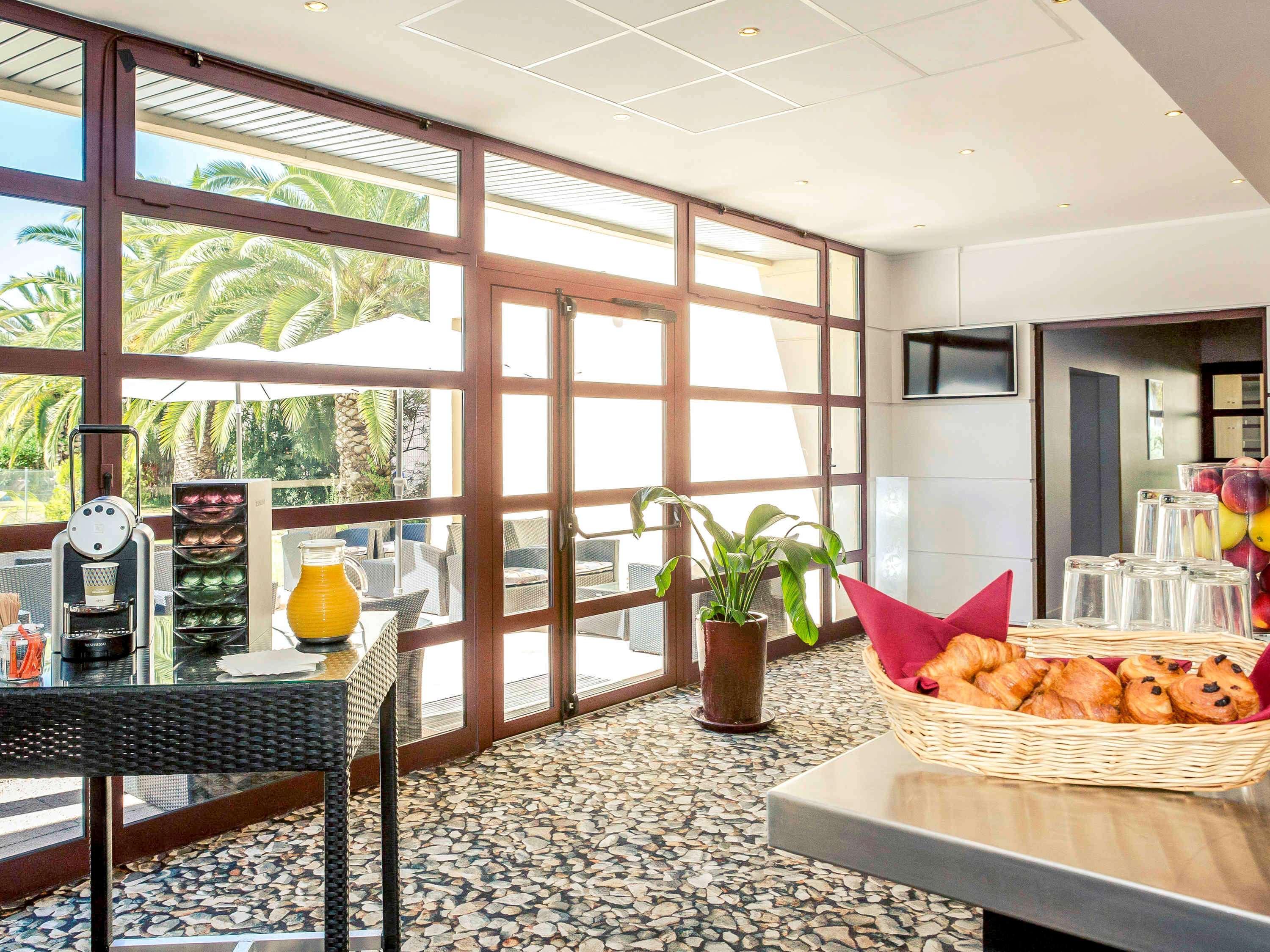 Mercure Cannes Mandelieu Екстер'єр фото