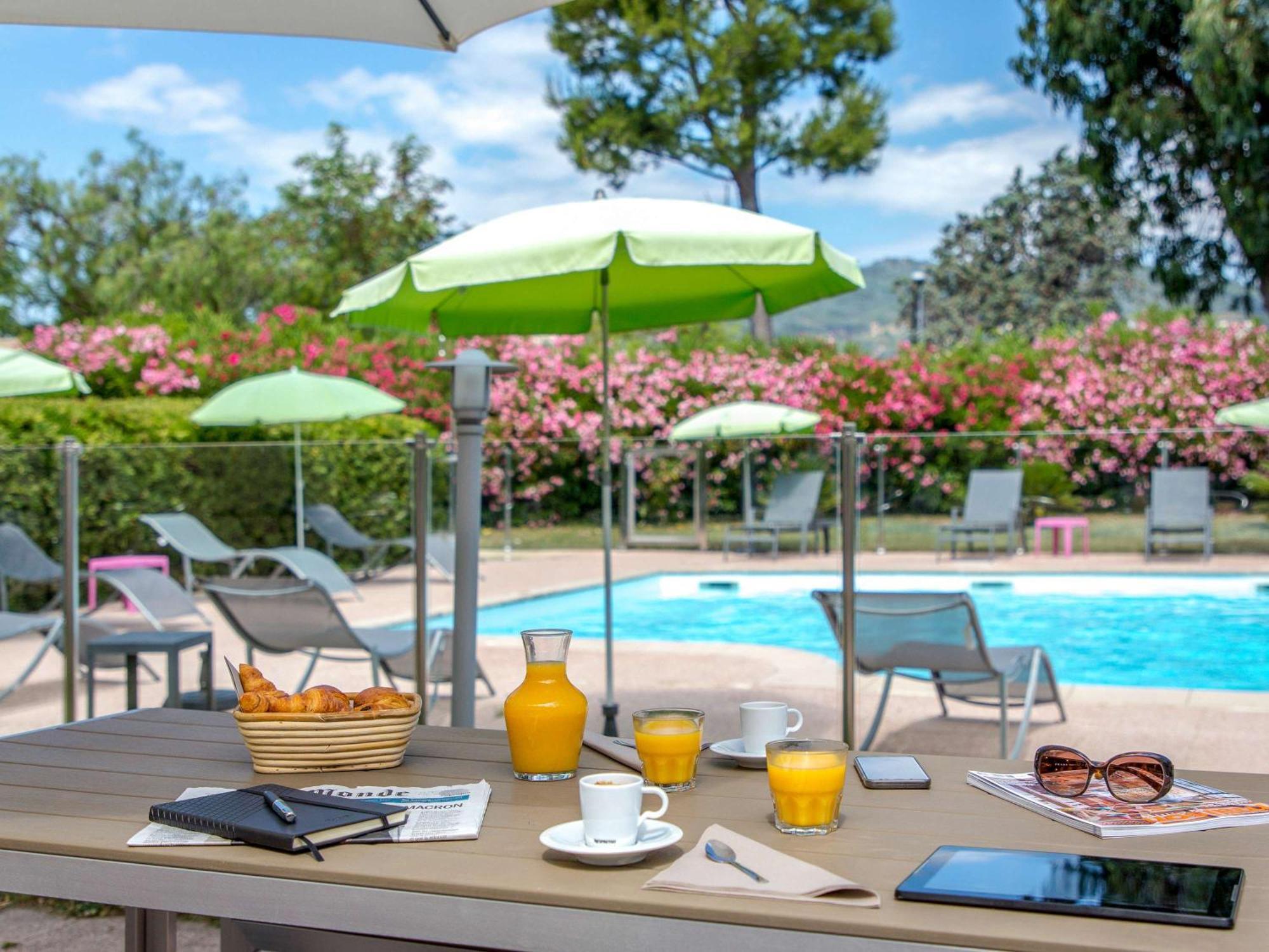 Mercure Cannes Mandelieu Екстер'єр фото