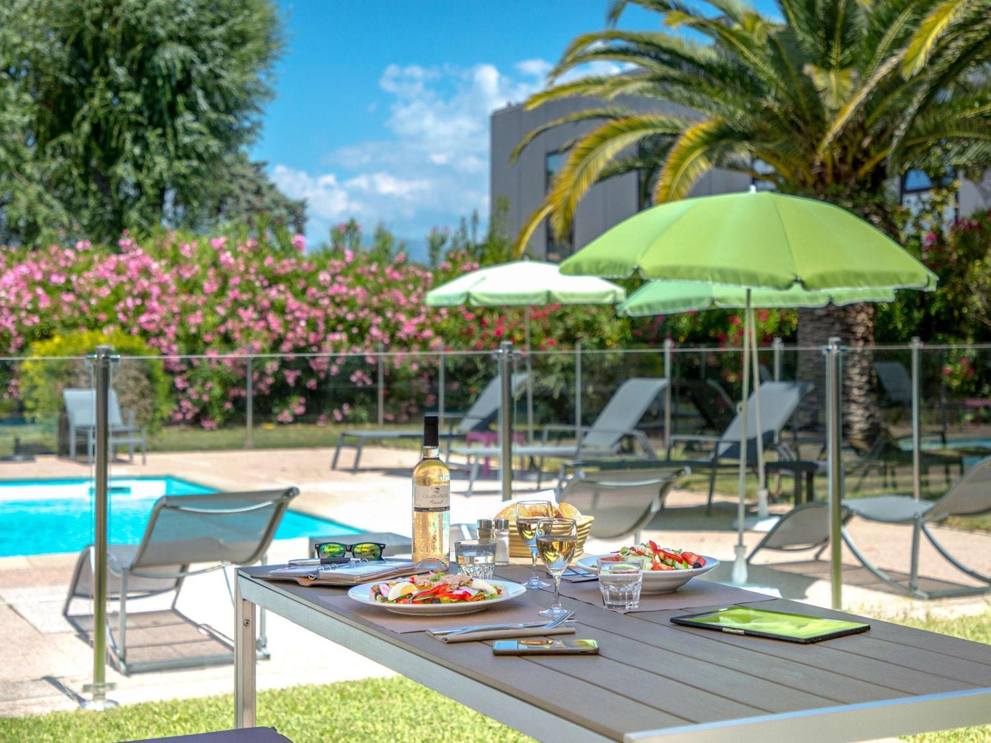 Mercure Cannes Mandelieu Екстер'єр фото